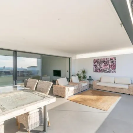 Апартаменти Mirador De Hills *